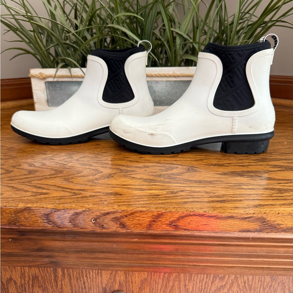 UGG White and Black Ankle Boots